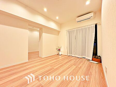 ◆瀟洒な空間◆落ち着きのある彩が見事に調和させた瀟洒な空間を演出。ここに集まる家族の会話と笑顔が絶え間なく続く幸せな空間。