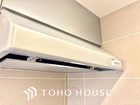【KITCHEN】◆開放的◆後片付けが楽なシステムキッチン。収納スペースの充実!