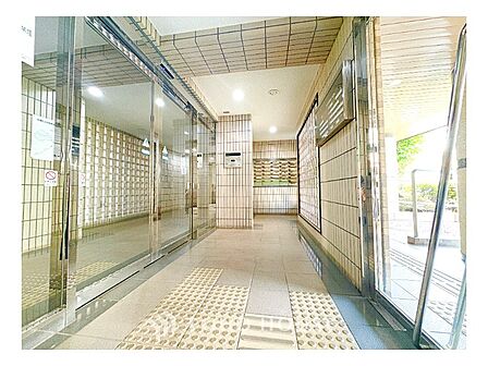 【浴室】一日の疲れをゆっくり癒してくれる、落ち着いた浴室空間です。