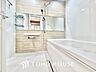 浴室：【BATHROOM】◆プライベートな空間◆simpleだからrelaxできるんです。こころもからだもキレイさっぱり。