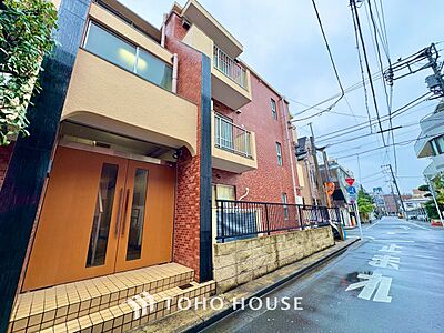 外観:漂う上質な空気感、マンションに入れば「おかえりなさい」と笑顔で迎えてくれるエントランス。最良の心配りを感じるマンションでした。 外観:漂う上質な空気感、マンションに入れば「おかえりなさい」と笑顔で迎えてくれるエントランス。最良の心配りを感じるマンションでした。
