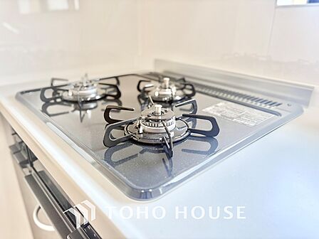 【KITCHEN】◆ワクワク◆開放的で機能性も高いシステムキッチン。お子様は毎日のご飯にワクワク!