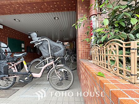 【Cool wind】◆窓を開けると◆冷涼な風、そよぐリビング。だんらんの場所はここから始まり、ここで終わる。家族の笑顔が集う素敵な場所だから、こだわり抜いた思いが詰まっているのだと思う。