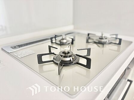 【KITCHEN】◆ワクワク◆開放的で機能性も高いシステムキッチン。お子様は毎日のご飯にワクワク!