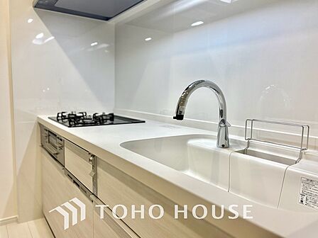 【KITCHEN】◆ワクワク◆開放的で機能性も高いシステムキッチン。お子様は毎日のご飯にワクワク！