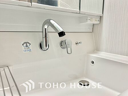 【WASHROOM】◆快適◆煌びやかな暮らしの中にも忘れたくない快適さ。大きな収納が助けてくれます。