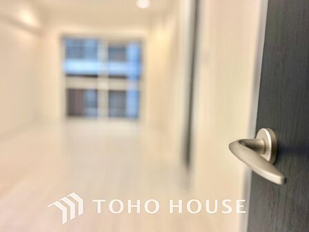 【LIVING】◆住む喜び、楽しさ、感動◆を君と共有したい。いつまでもずっと家族を見渡せるこの広い空間で。