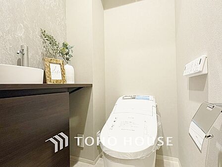 【TOILET】◆快適◆な生活に不可欠。節水型の高性能トイレを新設。