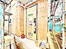 洗面：家族で使いやすい広さと機能を備えた、快適な洗面空間です。