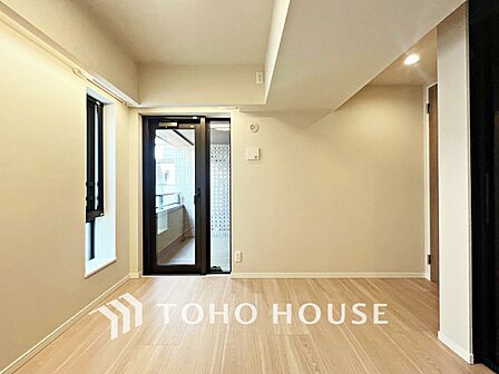 【PRIVATE ROOM】◆属毛離裏◆子は父を手本とし、母に愛育されて成長する。家族の深い繋がり。いつまでも大切にしたい。