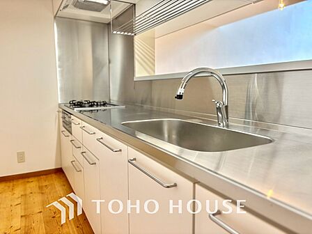 【KITCHEN】◆ワクワク◆開放的で機能性も高いシステムキッチン。お子様は毎日のご飯にワクワク!