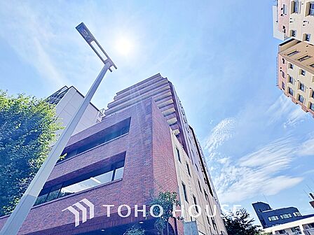漂う上質な空気感、マンションに入れば「おかえりなさい」と笑顔で迎えてくれるエントランス。最良の心配りを感じるマンションでした。