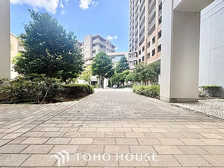 【Elegant house】その邸が魅せる、気品・上質・重厚感・細やかさ、そのすべては訪れた者に安らぎと品性を与える特別な空間です。ここに住むからこそ意味がある。