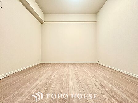 使いやすく、明るい洋室に仕上がります。子供部屋や趣味のお部屋にご利用できます。ご自身で家具などを配置し、素敵な空間を創り上げられます。