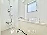 浴室：【BATHROOM】◆プライベートな空間◆simpleだからrelaxできるんです。こころもからだもキレイさっぱり。