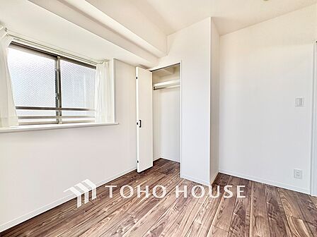 ◆色彩◆この空間に放たれた光は華美なまでに演出されたデザイン。流れる時をより芳醇なコーヒーの様な色彩奏でるアダージョ。そして情景豊かな作品のような暮らしがイメージできる。