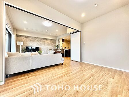 使いやすく、明るい洋室に仕上がります。子供部屋や趣味のお部屋にご利用できます。ご自身で家具などを配置し、素敵な空間を創り上げられます。