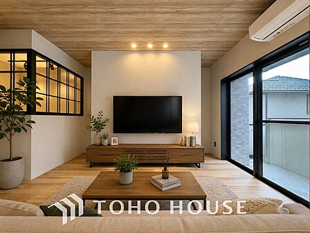 【LIVING】※この画像の家具の配置には、生成AIによる加工を施しております。なお、家具や調度品は、販売価格に含まれません。