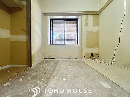 【改装中】【Private room】感性を育むプライベートルームはシンプルでスマートな空間。好みの空間で読書をしたり、音楽を聞いたりと一人の時間も充実したものにできます。