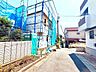 外観：【APPEARANCE】◆家族◆家で家族と過ごす時間は限られている。帰りを待つ家族の元へと急ぐときの弾む思い。そんな思いを引き立てる邸宅。