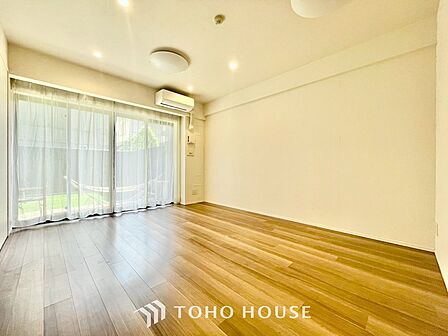庭付き一軒家の開放感と、堅牢なセキュリティの融合。戸建ての憧憬とマンションの利便を同時に手に入れる、人生を全うするに足る「究の選択」を。