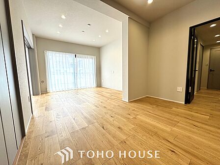 【Quietness】プライベートなお部屋では静かに時を過ごしたい。読書をして、物思いにふける・・光りに満たされた安らぎの空間をがここにはあります。