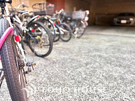 【BICYCLE PAEKING LOT】◆駐輪場◆快適な生活には欠かせない自転車。開放的な駐輪場がございます。