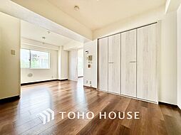 ◆ここに在る◆事も無げに美しく、伝えるには筆舌に尽くし難い。豪華絢爛や華美と言う事ではなく、住まう者にとって暮らし易く心地がいいと言う美しさがこの住まいには込められている。