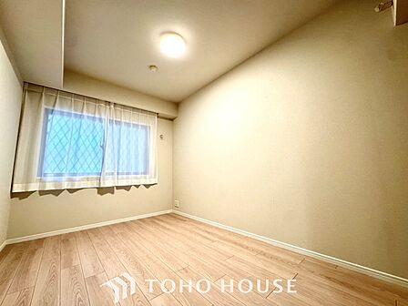 【Quietness】プライベートなお部屋では静かに時を過ごしたい。読書をして、物思いにふける・・光りに満たされた安らぎの空間をがここにはあります。