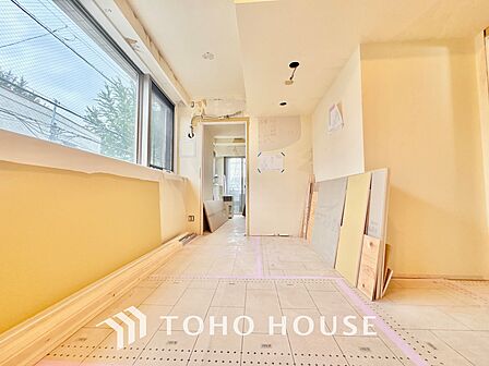 【改装中】忙しい朝でも、しっかり食事をして頂けるゆとりある大きさのダイニングスペース。