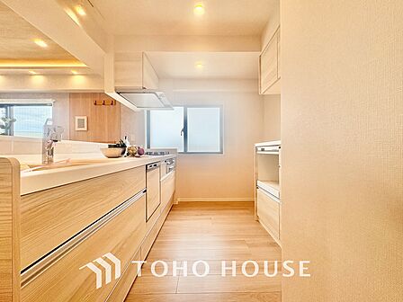 【KITCHEN】◆家族のおはよう◆の声を笑顔で迎えてあげられるシステムキッチン。朝ごはんが楽しみでちょっと早起きしたくなるんです。