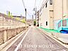 外観：【ほのかな光を】夕暮れ時に迎える優しい光。暖かく心休まるほっとする瞬間。家族のもとへ。幸せのもとへ。