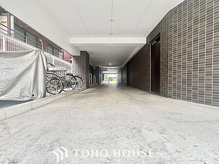 現地に実際に行ってみることでしか感じられないことがたくさんあります。周辺環境や街の雰囲気など、たくさんのことを感じていただけます。