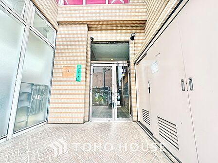 エントランスはマンションの顔。清潔感、存在感のあるエントランスは居住者の心を豊かにする。