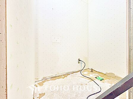 【トイレ】落ち着いた空間に仕上がっており快適にご使用できそうです。