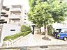 その他：【前面道路】前面道路の様子。周辺は穏やかな住宅街で落ち着いた暮らしが叶う環境です。