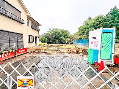 外観:【そよぐ風、緑の香り】澄み切った空気。移ろう季節の中、ゆっくりと流れる時間を、大切な人と愛でる至福。幸せを噛みしめる穏やかな生活。 外観:【そよぐ風、緑の香り】澄み切った空気。移ろう季節の中、ゆっくりと流れる時間を、大切な人と愛でる至福。幸せを噛みしめる穏やかな生活。