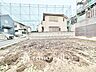 外観：閑静な住宅街に位置し、小さなお子様がいるご家庭にも安心の住環境です。