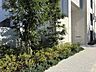 エントランス：【ENTRANCE】◆そびえ立つ◆我が家のシンボル。遠くの空が赤く染まる夕べが待ち遠しい。