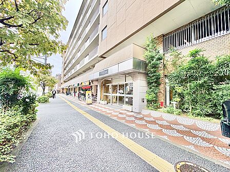 現地に実際に行ってみることでしか感じられないことがたくさんあります。周辺環境や街の雰囲気など、たくさんのことを感じていただけます。