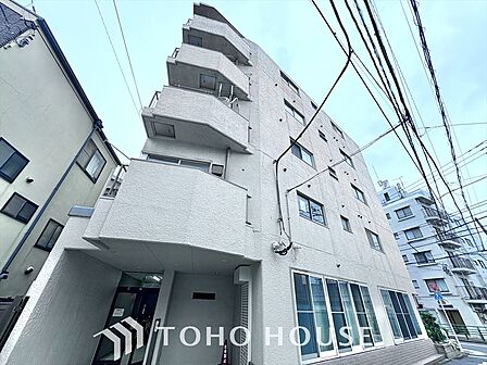 漂う上質な空気感、マンションに入れば「おかえりなさい」と笑顔で迎えてくれるエントランス。最良の心配りを感じるマンションでした。