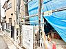 室内：【愛する人達】との幸せな時間をここで楽しむ。耐震性、デザイン、そして対面キッチンを備えたユーティリティー。何も妥協しないライフスタイル。愛する家族を大切にする人達が住まう家。