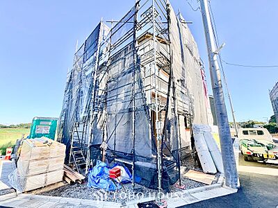 外観:【そよぐ風、緑の香り】澄み切った空気。移ろう季節の中、ゆっくりと流れる時間を、大切な人と愛でる至福。幸せを噛みしめる穏やかな生活。 外観:【そよぐ風、緑の香り】澄み切った空気。移ろう季節の中、ゆっくりと流れる時間を、大切な人と愛でる至福。幸せを噛みしめる穏やかな生活。