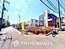 外観：【FRONT ROAD】◆ランドマーク◆そびえたつ我が家のシンボル。遠くの空が赤く染まる夕べが待ち遠しい。