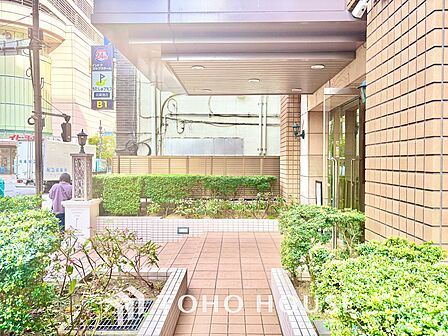 叶えたかったのは落ち着きのあるナチュラルな風合い、そして開放感があるリビング。優雅な気分に浸れる幸せな時間を家族が自然と集まりたくなるこの空間で。