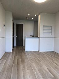 サン・グレイス 101 1階1LDKのリビング/ダイニング