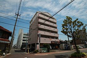 三鈴シティ 301 ｜ 愛知県名古屋市中村区上ノ宮町１丁目（賃貸マンション2LDK・3階・52.16㎡） その1