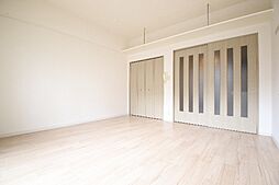 Y.S.ハイツ万代 102 1階1Kのリビング/ダイニング