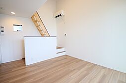 LE COCON守山II 104 1階ワンルームのリビング/ダイニング