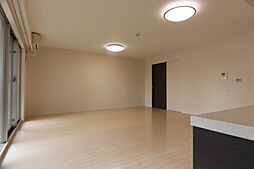 東山公園レジデンス 406 3階2LDKのリビング/ダイニング